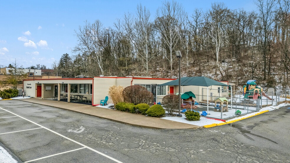 2630 Pitcairn Rd, Monroeville, PA for sale - Building Photo - Image 2 of 6