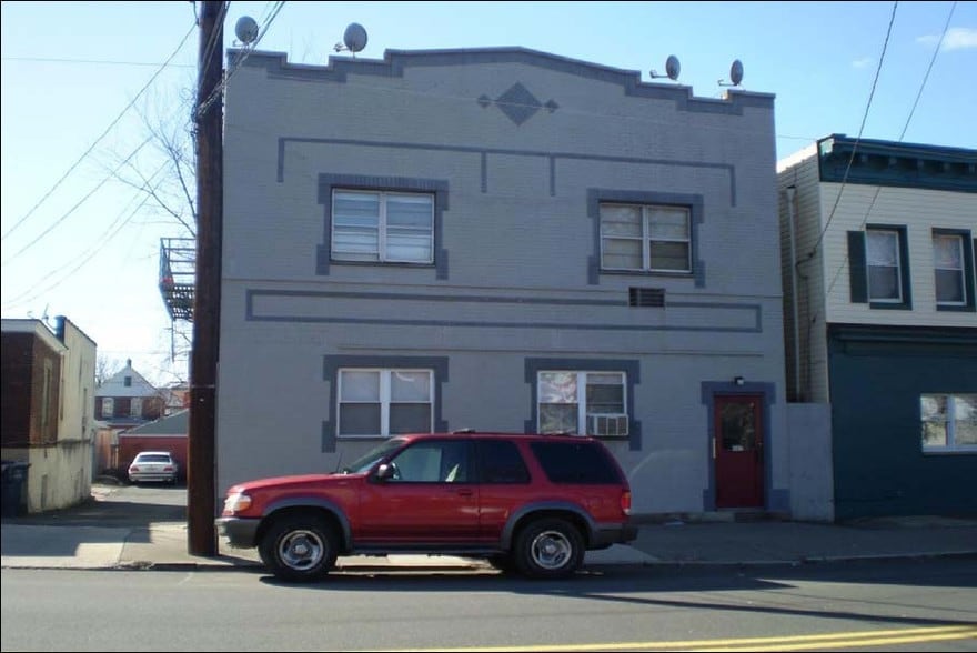 467 Hudson St, Hackensack, NJ for sale - Building Photo - Image 2 of 8