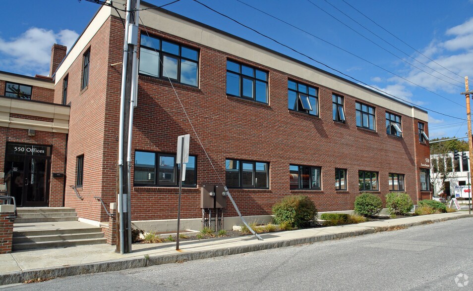 550 Forest Ave, Portland, ME à louer - Photo du bâtiment - Image 2 de 35