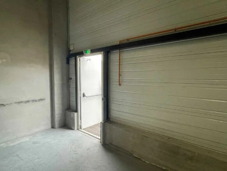 Flex dans Saint-Quentin-Fallavier à louer - Photo intérieure - Image 3 de 9