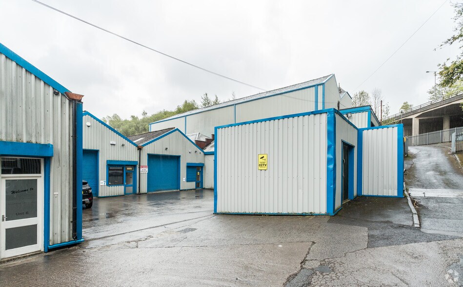 Burnden Rd, Bolton à louer - Photo du bâtiment - Image 3 de 7