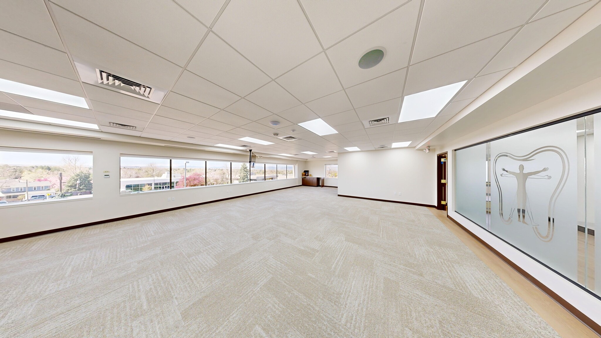 6886 S Yosemite St, Englewood, CO for lease Building Photo- Image 1 of 3