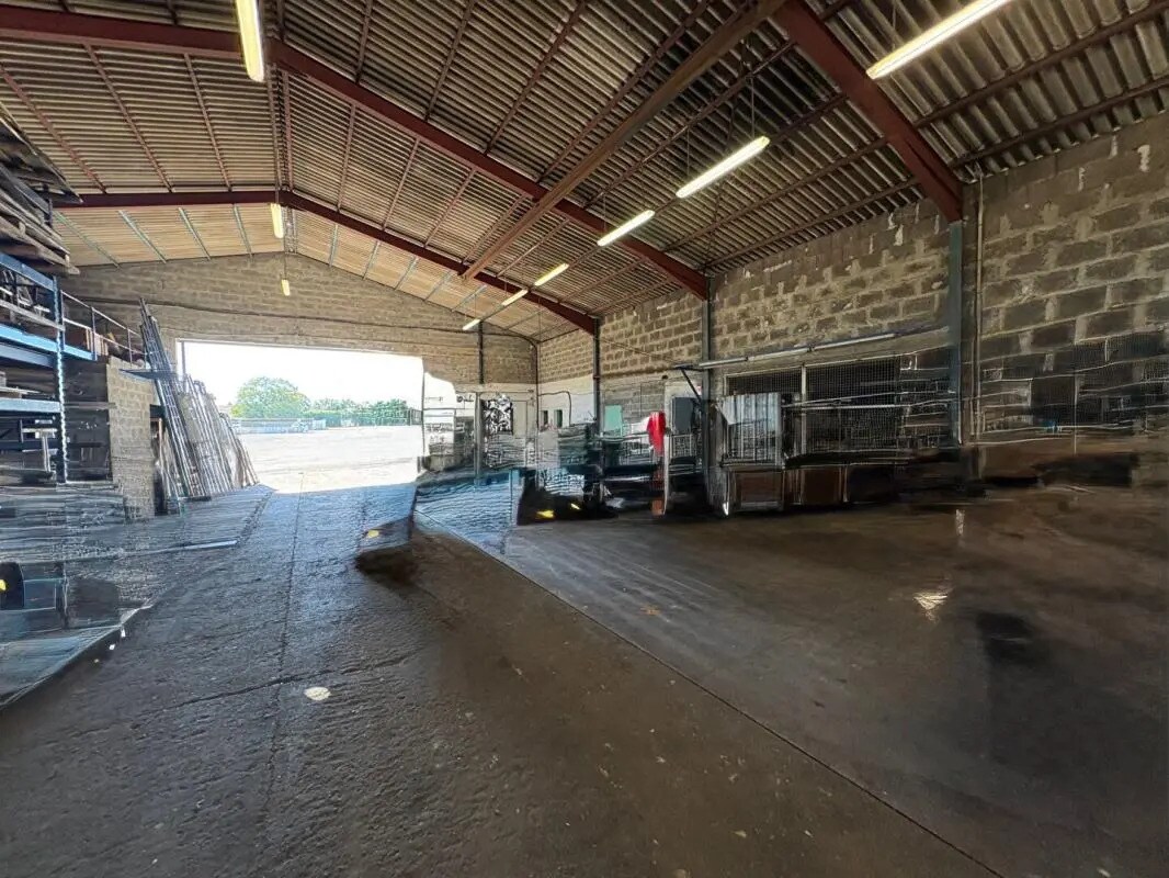 Flex in Pons for sale Interior Photo- Image 1 of 19