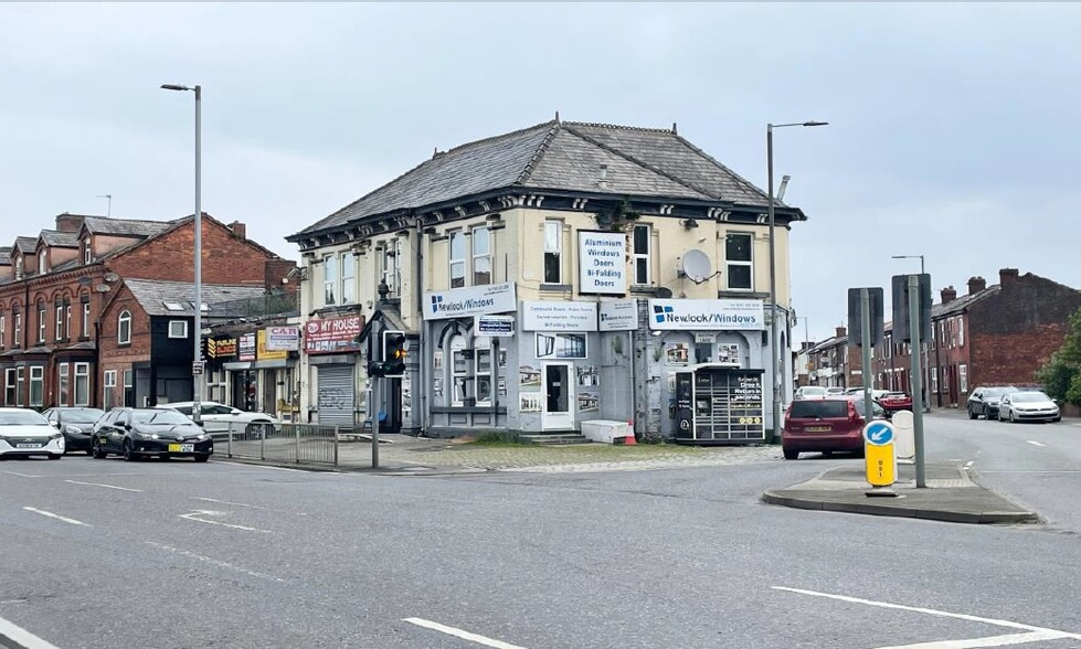 1065 Stockport Rd, Manchester for sale - Primary Photo - Image 1 of 3