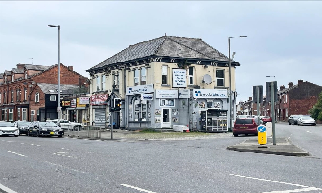 1065 Stockport Rd, Manchester for sale Primary Photo- Image 1 of 4