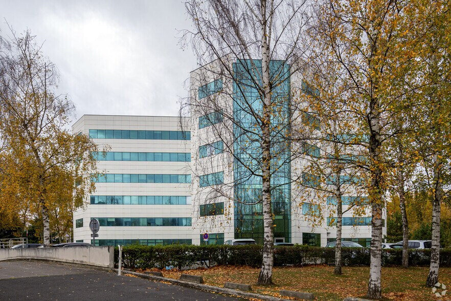 Bureau dans Villepinte à louer - Photo du bâtiment - Image 3 de 3