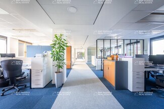 Plus de détails pour 19 Avenue Du Centre, Guyancourt - Bureau à louer