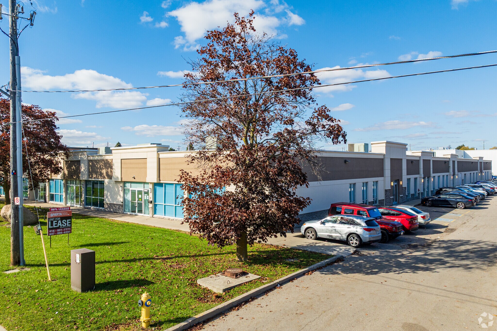 300 Supertest Rd, Toronto, ON à vendre Photo principale- Image 1 de 1