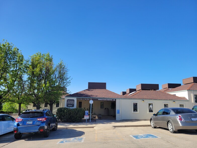 919 12th Pl, Prescott, AZ à vendre - Photo du bâtiment - Image 2 de 28