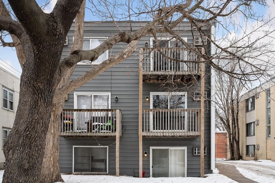 924 21st Ave S, Minneapolis, MN à vendre - Photo du bâtiment - Image 2 de 30