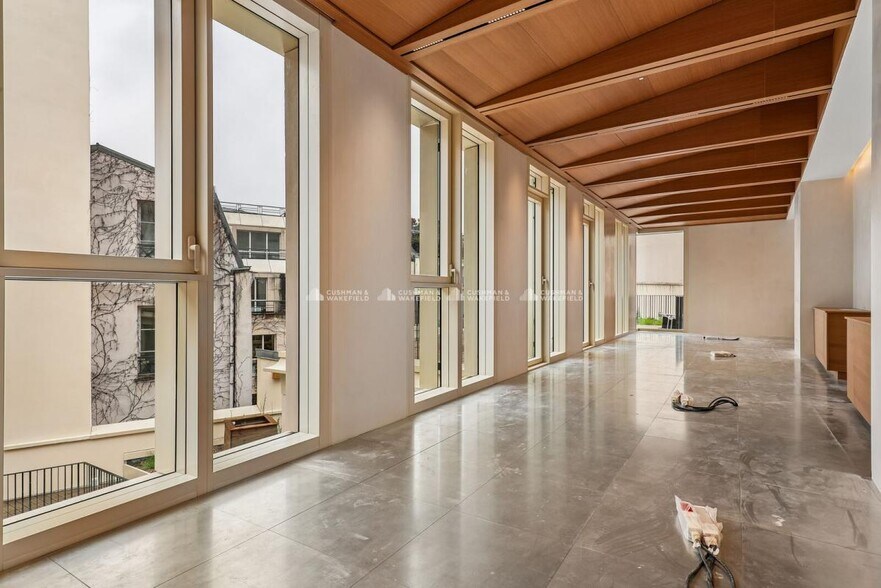 98 Rue De La Victoire, Paris à louer - Photo du bâtiment - Image 2 de 16