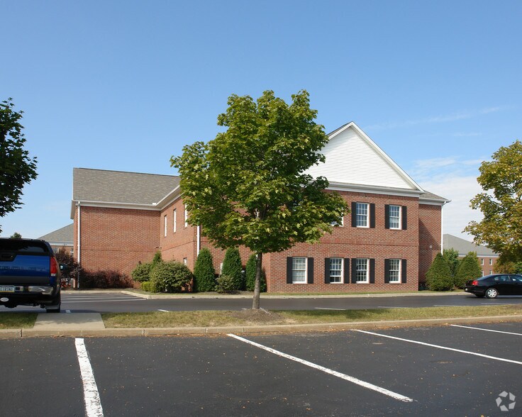 955 Windham Ct, Youngstown, OH for lease - Building Photo - Image 2 of 2