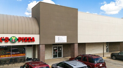 602-606 Taywood Rd, Englewood, OH à louer Photo du bâtiment- Image 1 de 1