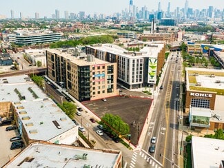 Plus de détails pour 1725 Webster, Chicago, IL - Commerce de détail à louer