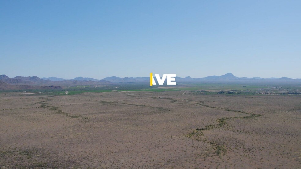 0 E Centre, Buckeye, AZ à vendre - Vidéo sur l’inscription commerciale - Image 2 de 9
