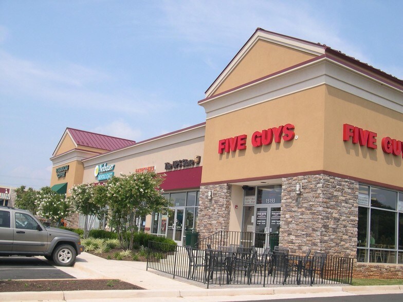 15151 Montanus Dr, Culpeper, VA à louer - Photo du bâtiment - Image 3 de 5