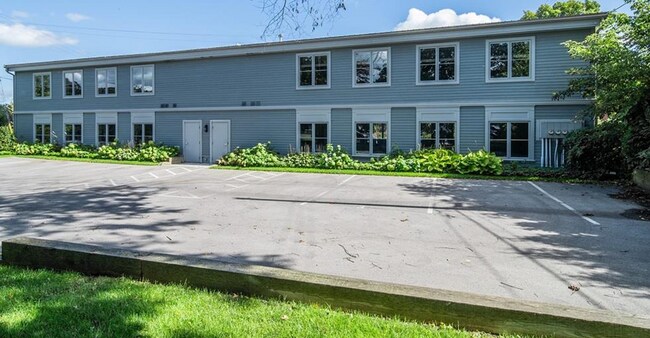 Plus de détails pour 60 Mill St, Gananoque, ON - Bureau à louer