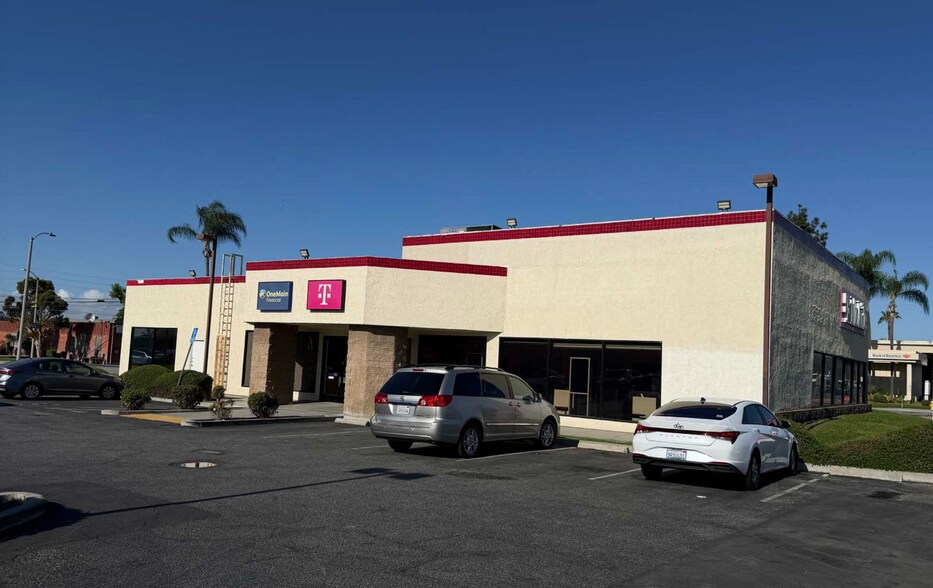 9400-9436 Firestone Blvd, Downey, CA à louer - Photo du bâtiment - Image 3 de 14