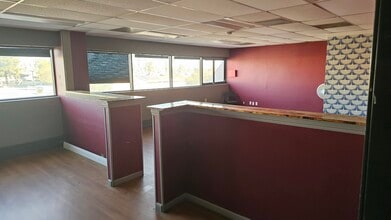 4755 W Flamingo Rd, Las Vegas, NV for lease Interior Photo- Image 2 of 7