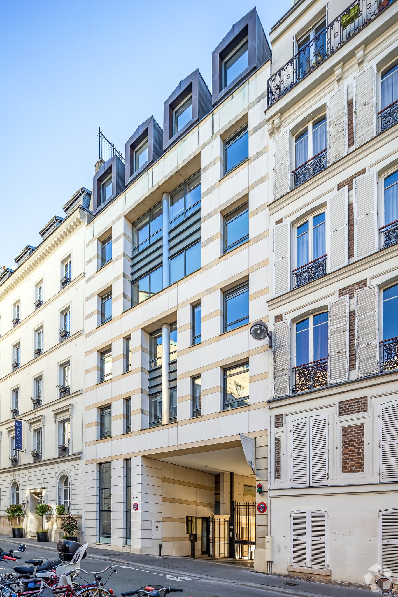 6 Rue Laferrière, Paris à louer Photo principale- Image 1 de 9
