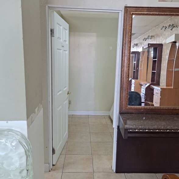 2202-2216 Long Beach, Long Beach, CA for lease - Building Photo - Image 3 of 5