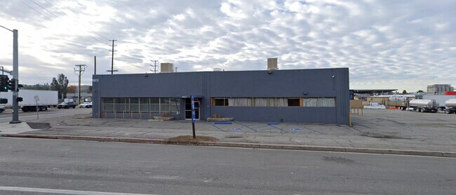 Plus de détails pour 2396 E Steel Rd, Colton, CA - Industriel à vendre