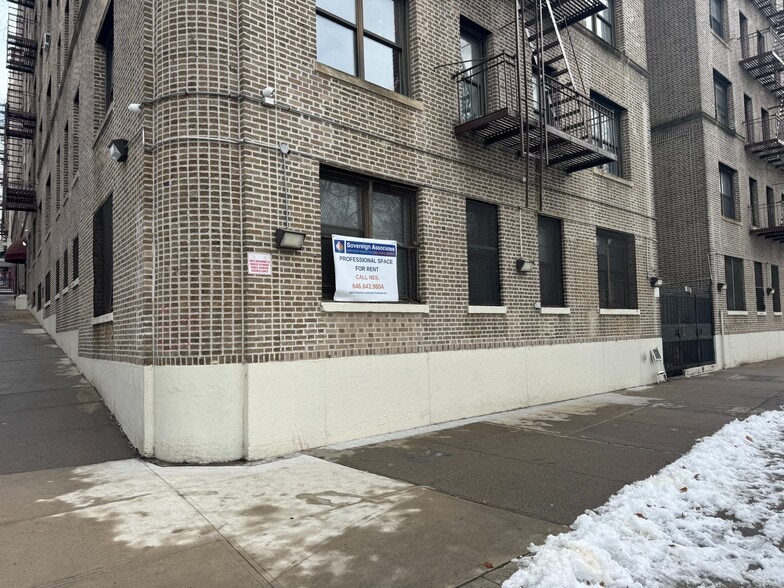715 Riverside Dr, New York, NY for lease - Building Photo - Image 1 of 1