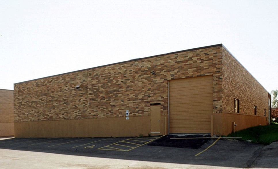 1556 St Paul Ave, Gurnee, IL à louer - Autre - Image 2 de 4