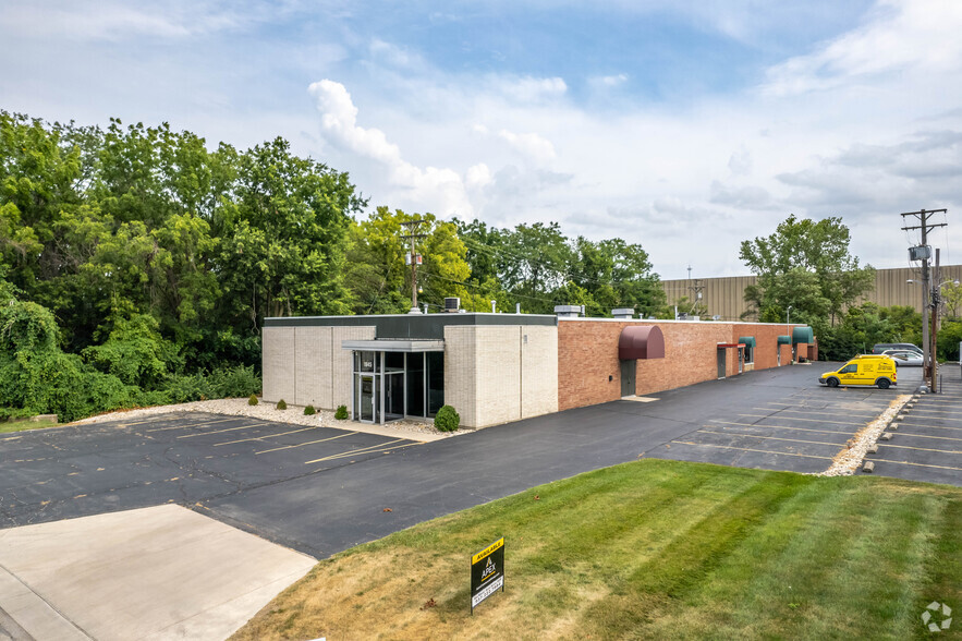 1945 Southtown Blvd, Dayton, OH for lease - Building Photo - Image 1 of 5