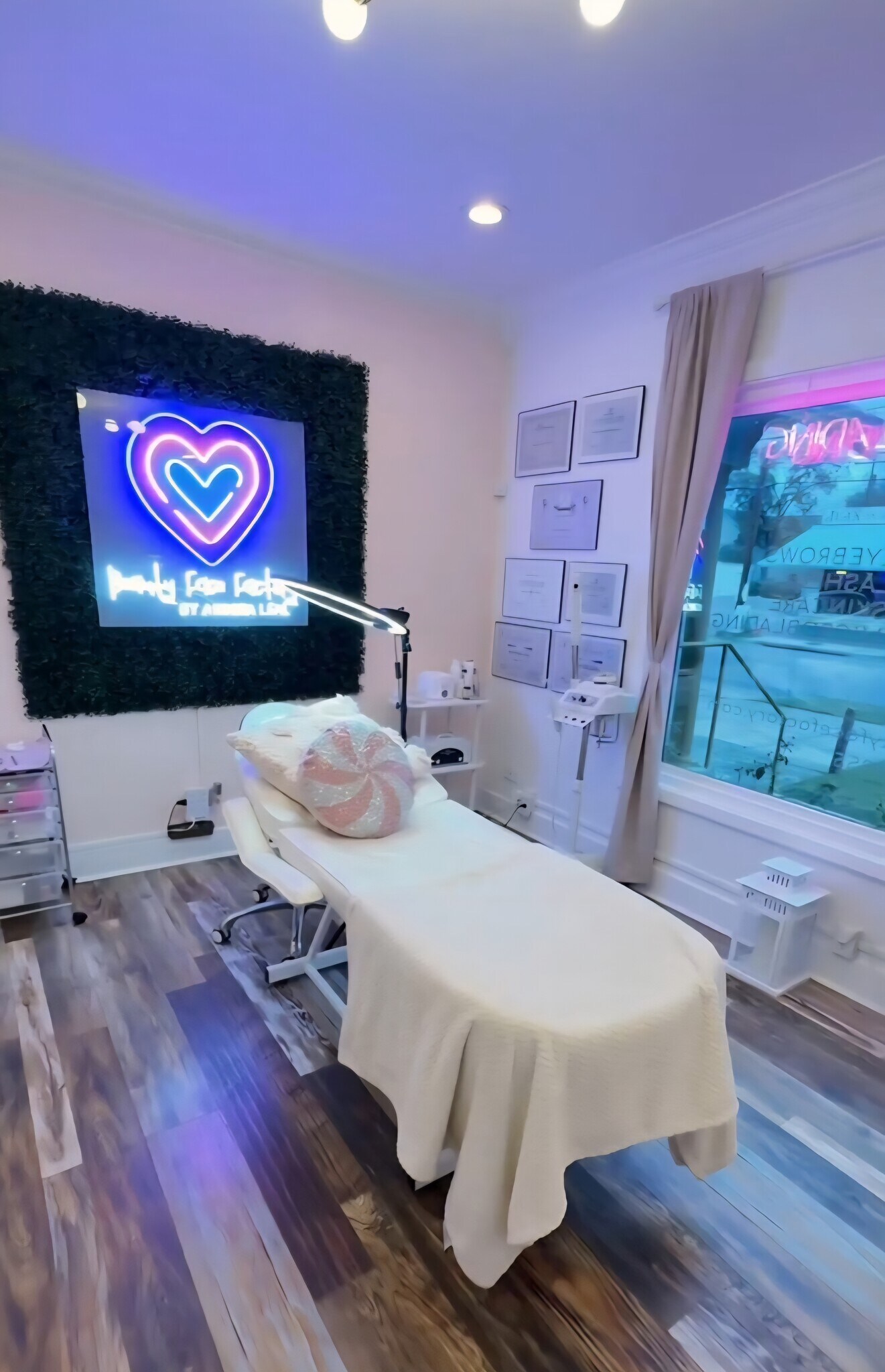 2303 E Cesar Chavez St, Austin, TX à louer Photo intérieure- Image 1 de 8