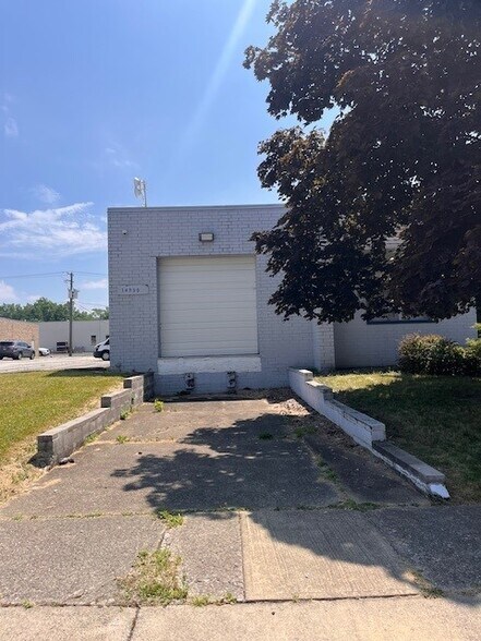14300 Industrial Ave N, Maple Heights, OH à louer - Photo du bâtiment - Image 3 de 14