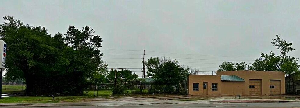 728 Main St, Cushing, OK à vendre - Photo du bâtiment - Image 2 de 2