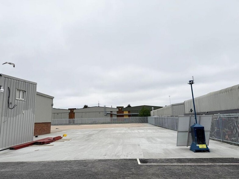 Eastbury Rd, London for lease - Building Photo - Image 3 of 6