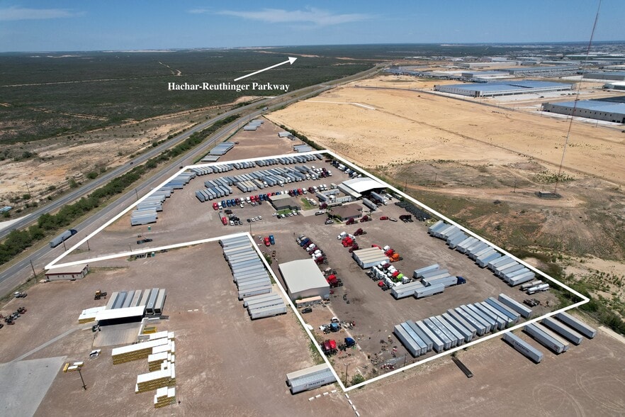 20951 Mines Rd, Laredo, TX for lease - Building Photo - Image 3 of 11