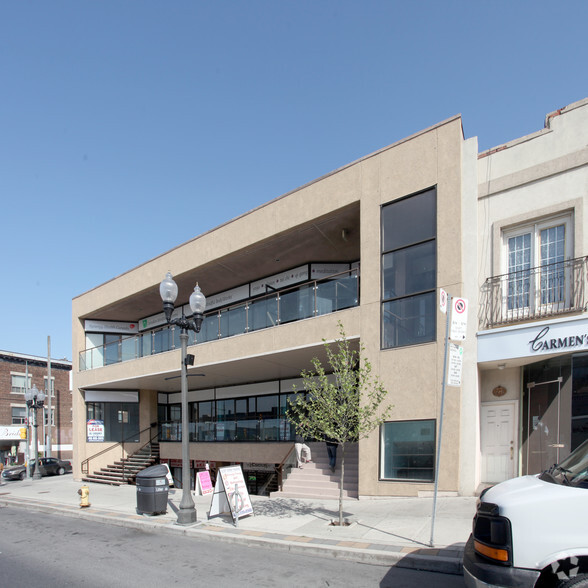 1278 St Clair Av W, Toronto, ON for lease - Building Photo - Image 2 of 3