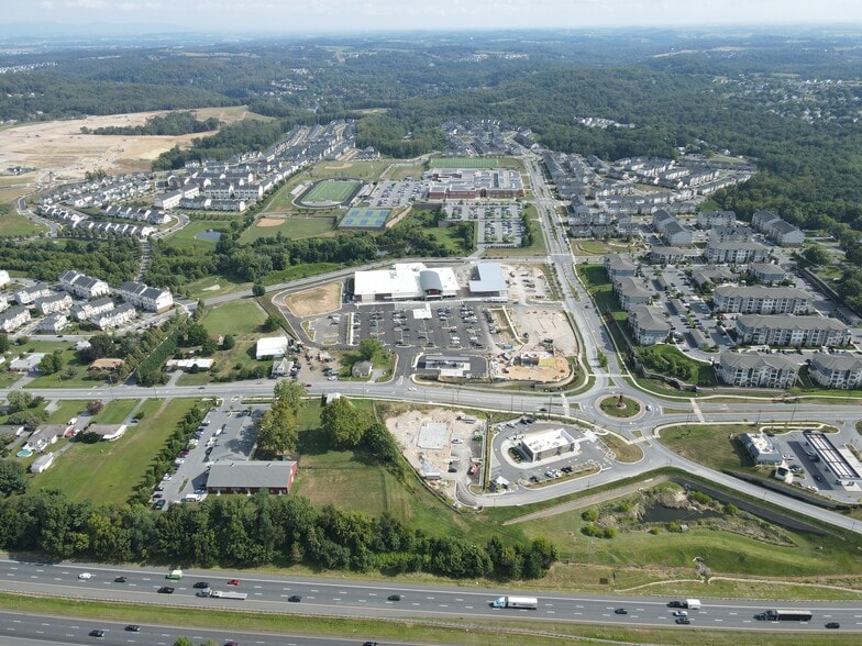 Old National Pike, Lake Linganore, MD for lease - Building Photo - Image 1 of 6