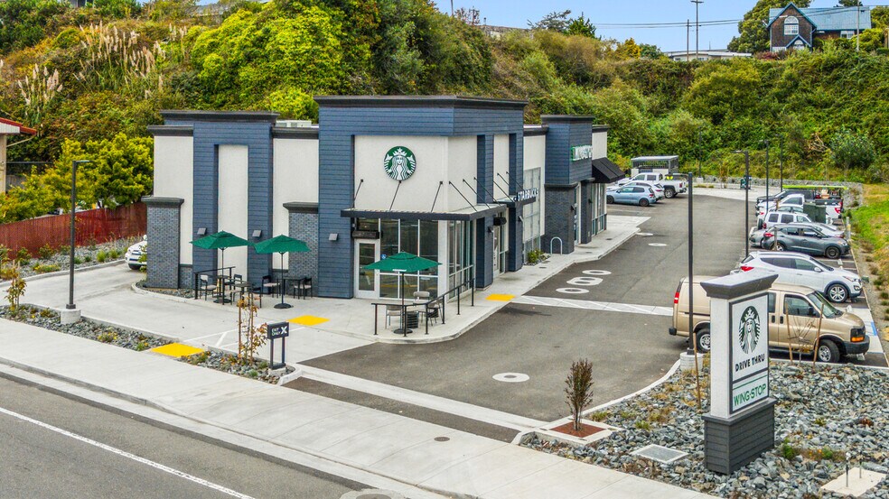 2411 Broadway, Eureka, CA à vendre - Photo du bâtiment - Image 2 de 6