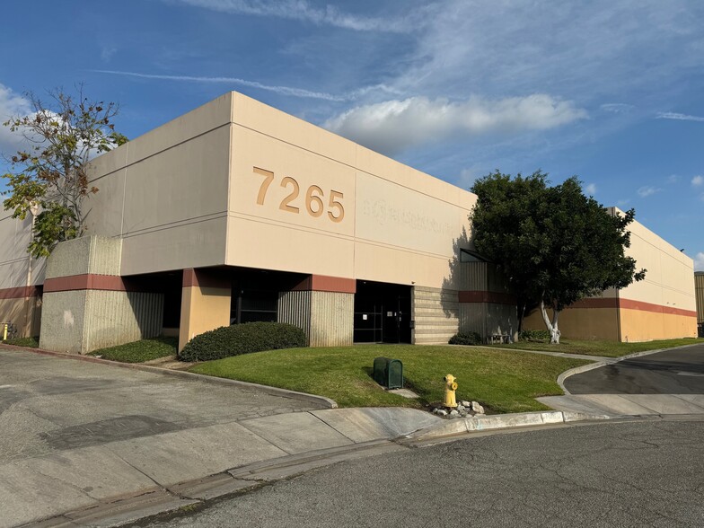 7265 Oxford Way, Commerce, CA for lease - Building Photo - Image 1 of 2