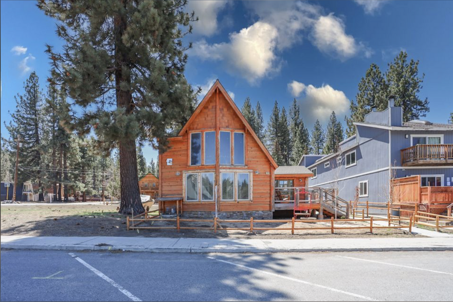 42683 Moonridge Rd, Big Bear Lake, CA for sale - Building Photo - Image 1 of 1