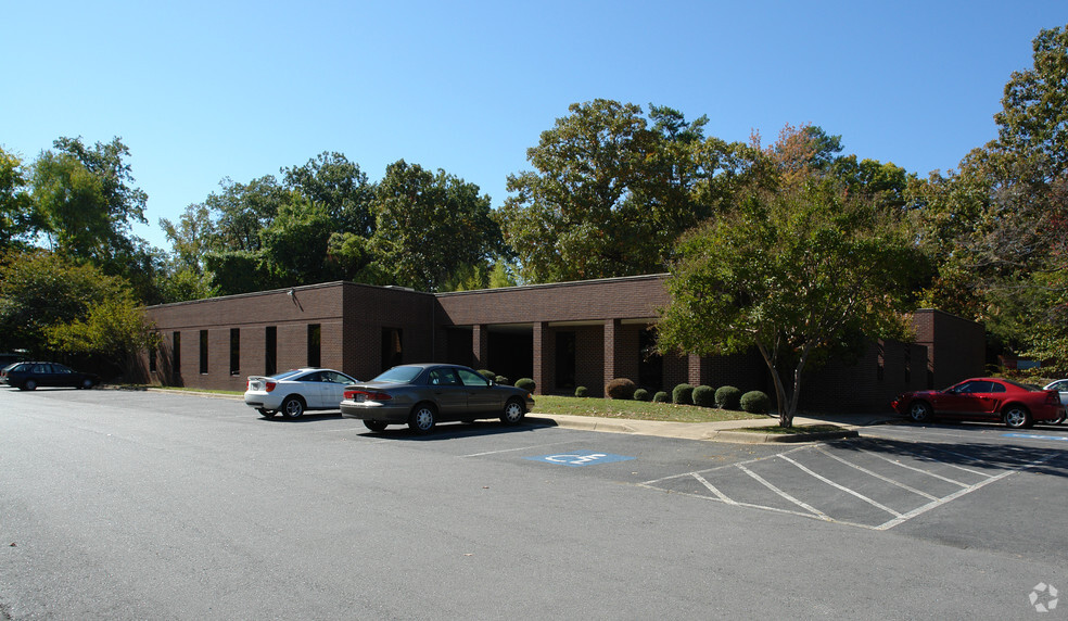 10319 W Markham St, Little Rock, AR for sale - Primary Photo - Image 1 of 1