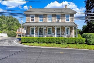 Plus de détails pour 879 Fritztown Rd, Sinking Spring, PA - Bureau à louer