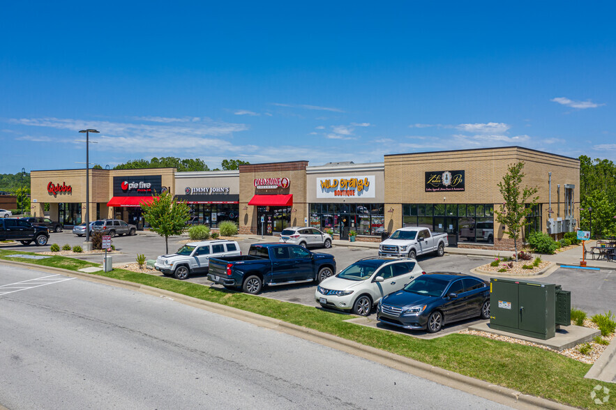 482-490 Branson Landing Blvd, Branson, MO for lease - Building Photo - Image 2 of 23