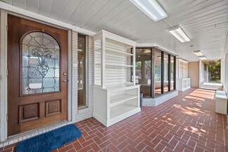 More details for 1001 Avenue A, Katy, TX - Retail for Lease