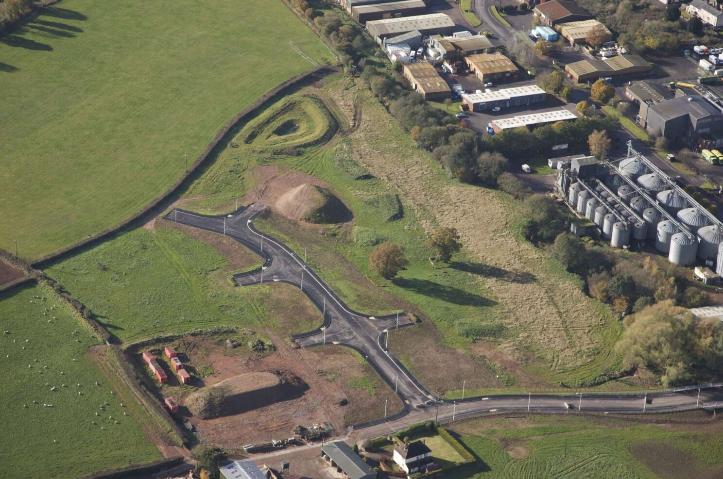 Saunders Way, Cullompton à louer Photo principale- Image 1 de 2