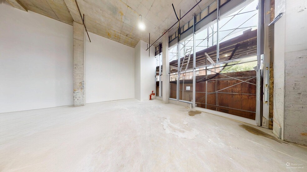 815 Kings Hwy, Brooklyn, NY à louer - Photo du bâtiment - Image 3 de 13