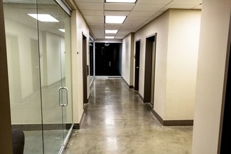 823 S Detroit Ave, Tulsa, OK for sale Interior Photo- Image 2 of 2