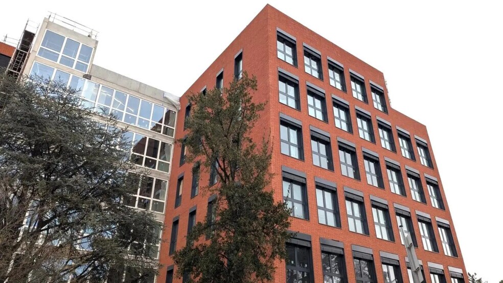 Bureau dans Toulouse à louer - Photo du bâtiment - Image 2 de 8