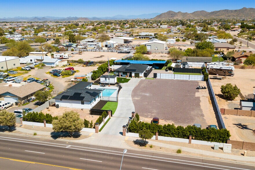 8822 W Deer Valley Rd, Peoria, AZ à vendre - Photo du bâtiment - Image 2 de 22