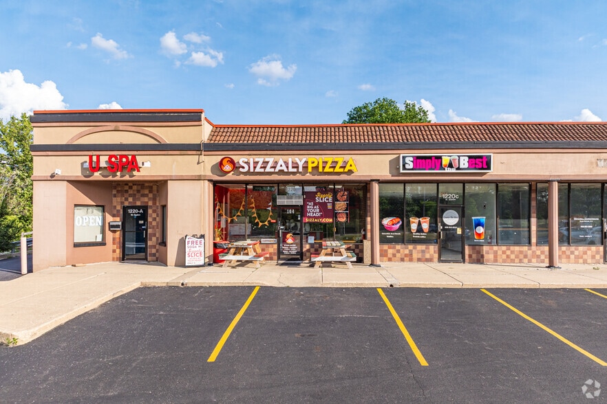 1220 W Ogden Ave, Naperville, IL for lease - Building Photo - Image 3 of 4