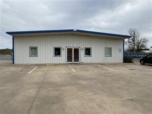 2106 Industrial Blvd, Kilgore, TX à vendre - Photo principale - Image 1 de 1